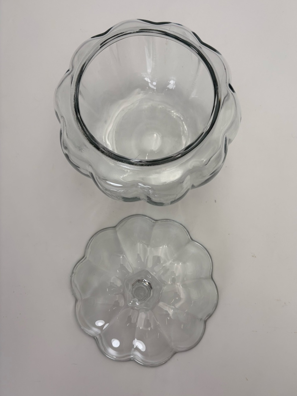 Anchor Hocking Clear Glass Pumpkin Candy Jar with Lid - Picture 6 of 9